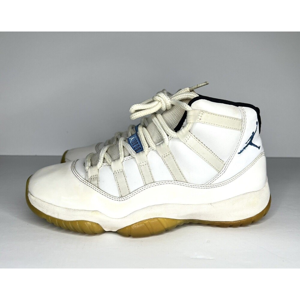 Air Jordan 11 Retro Legend Blue 2014 Size 9 Us 378037-117